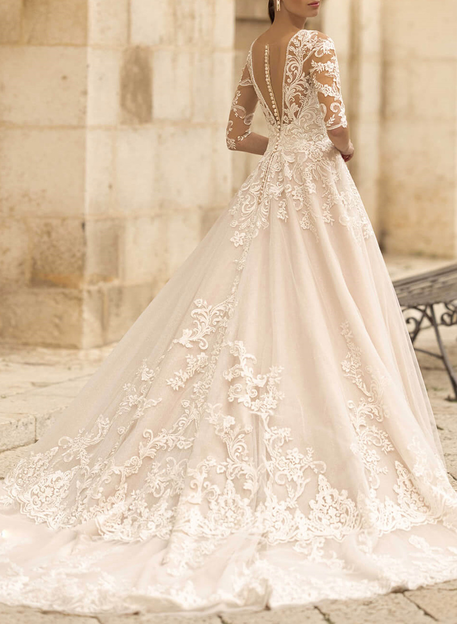 Elegant A-Line V-Neck 1/2 Sleeves Court Train Lace/Tulle Wedding Dresses