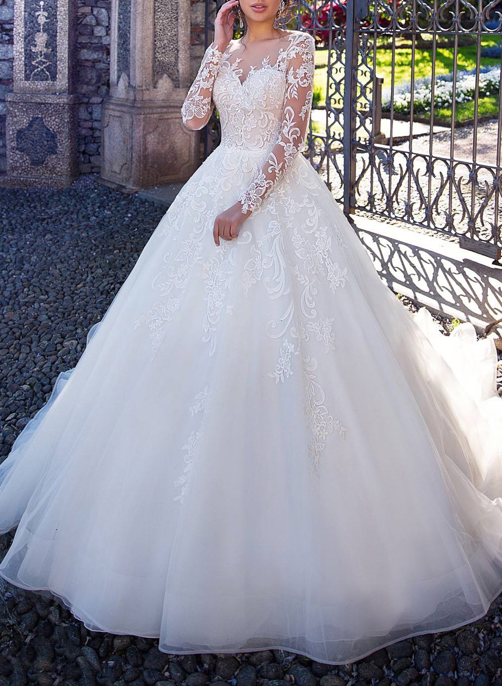 Dreamy A-Line Illusion Neck Long Sleeves Sweep Train Tulle Wedding Dresses With Appliques Lace