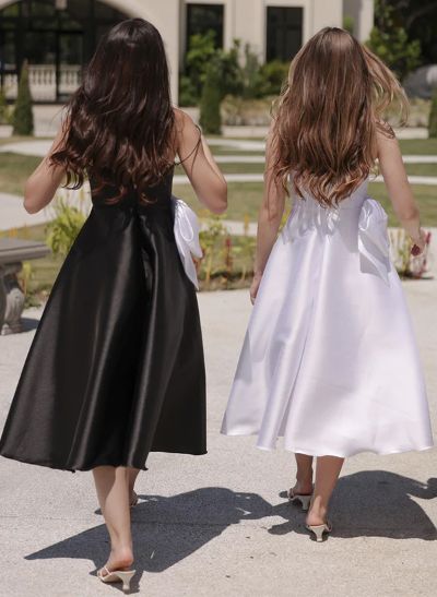 A-Line Square Neckline Sleeveless Tea-Length Satin Bridesmaid Dresses With Bow(s)