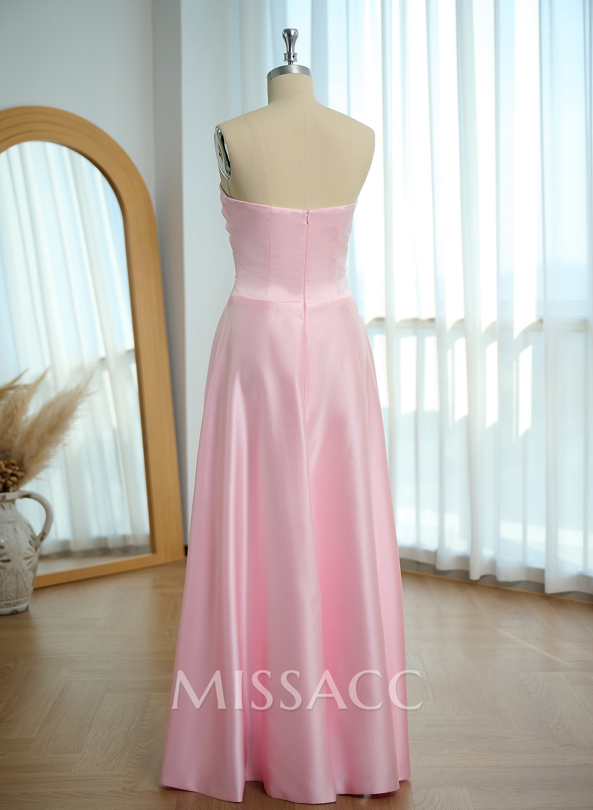 A-Line Strapless Sleeveless Floor-Length Satin Bridesmaid Dresses A-Line Strapless Sleeveless Floor-Length Satin Bridesmaid Dresses