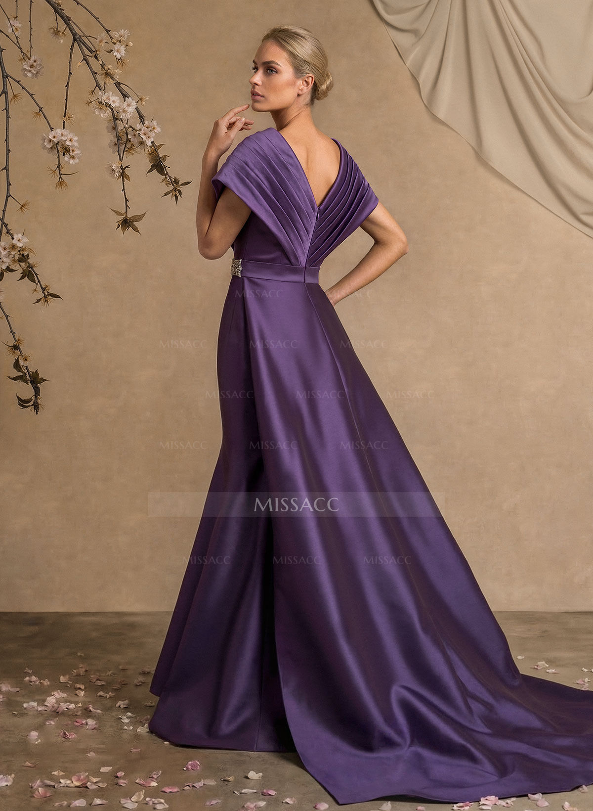 A-Line V-Neck Sleeveless Court Train Satin Evening Dresses With Rhinestone