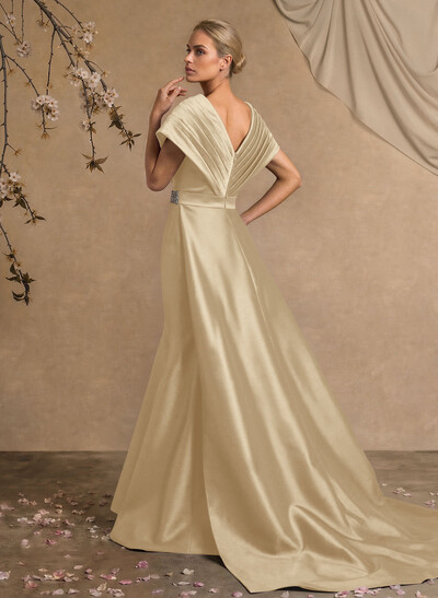 A-Line V-Neck Sleeveless Court Train Satin Evening Dresses With Rhinestone