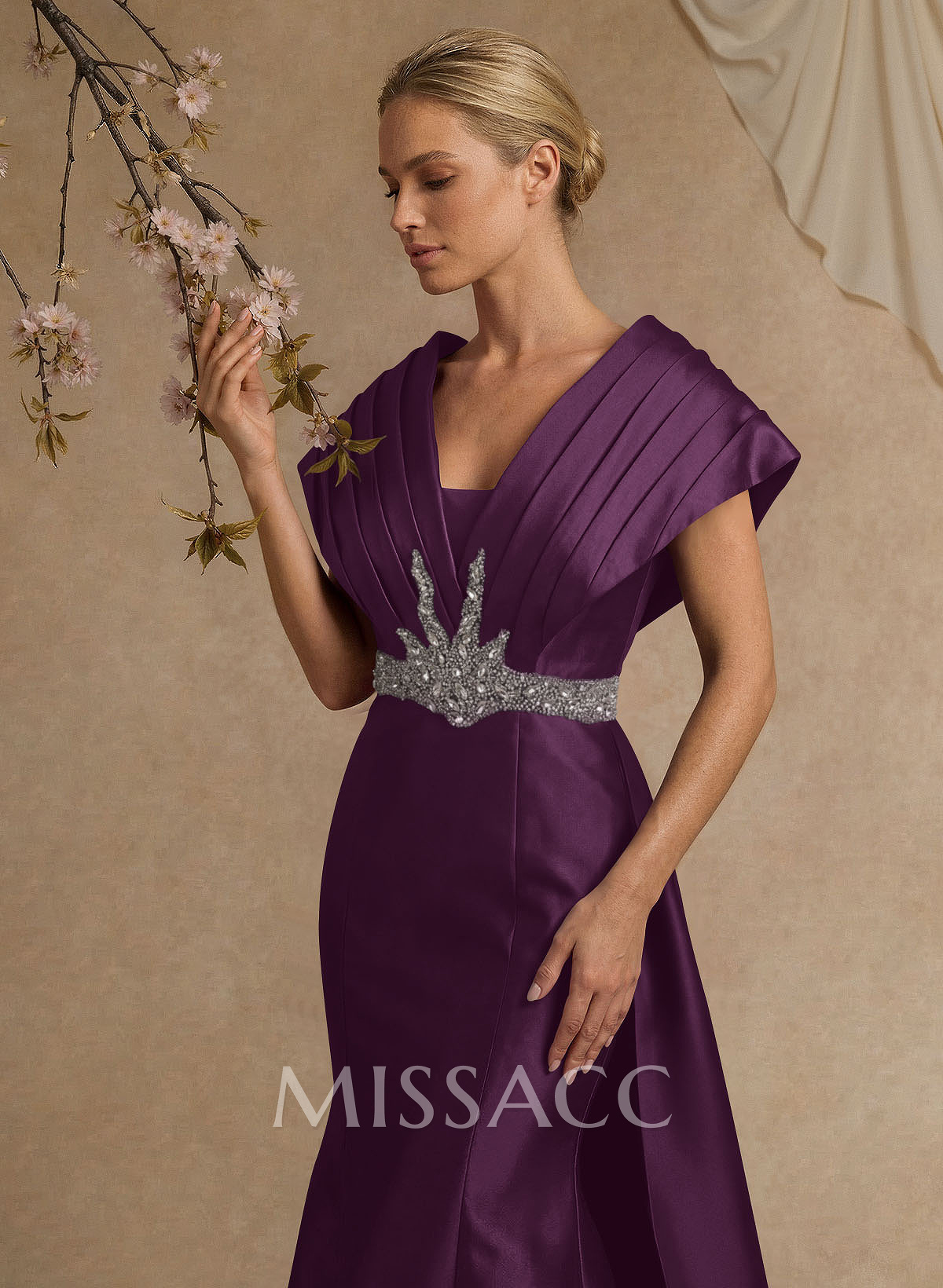 A-Line V-Neck Sleeveless Court Train Satin Evening Dresses With Rhinestone A-Line V-Neck Sleeveless Court Train Satin Evening Dresses With Rhinestone