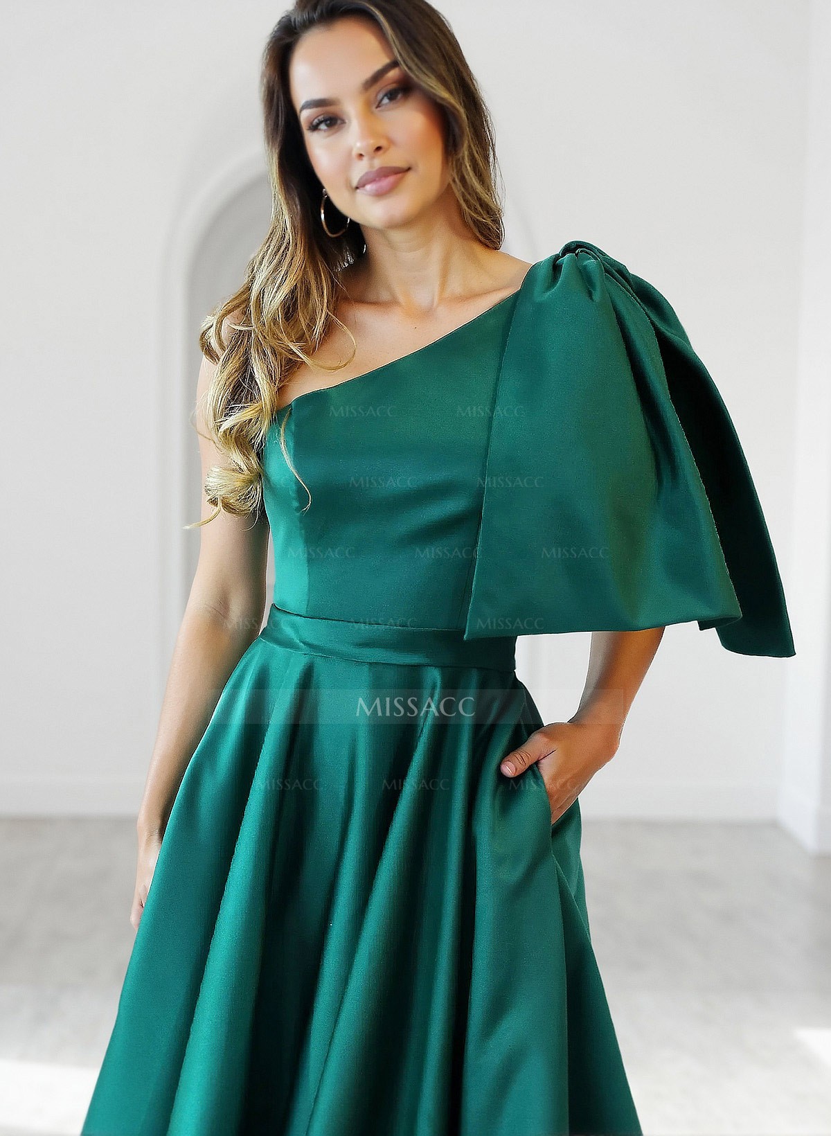 One-Shoulder A-Line Satin Bow Mother Of The Bride Dresses