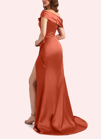 Sheath/Column Asymmetrical Sleeveless Satin Prom Dresses With Split Front