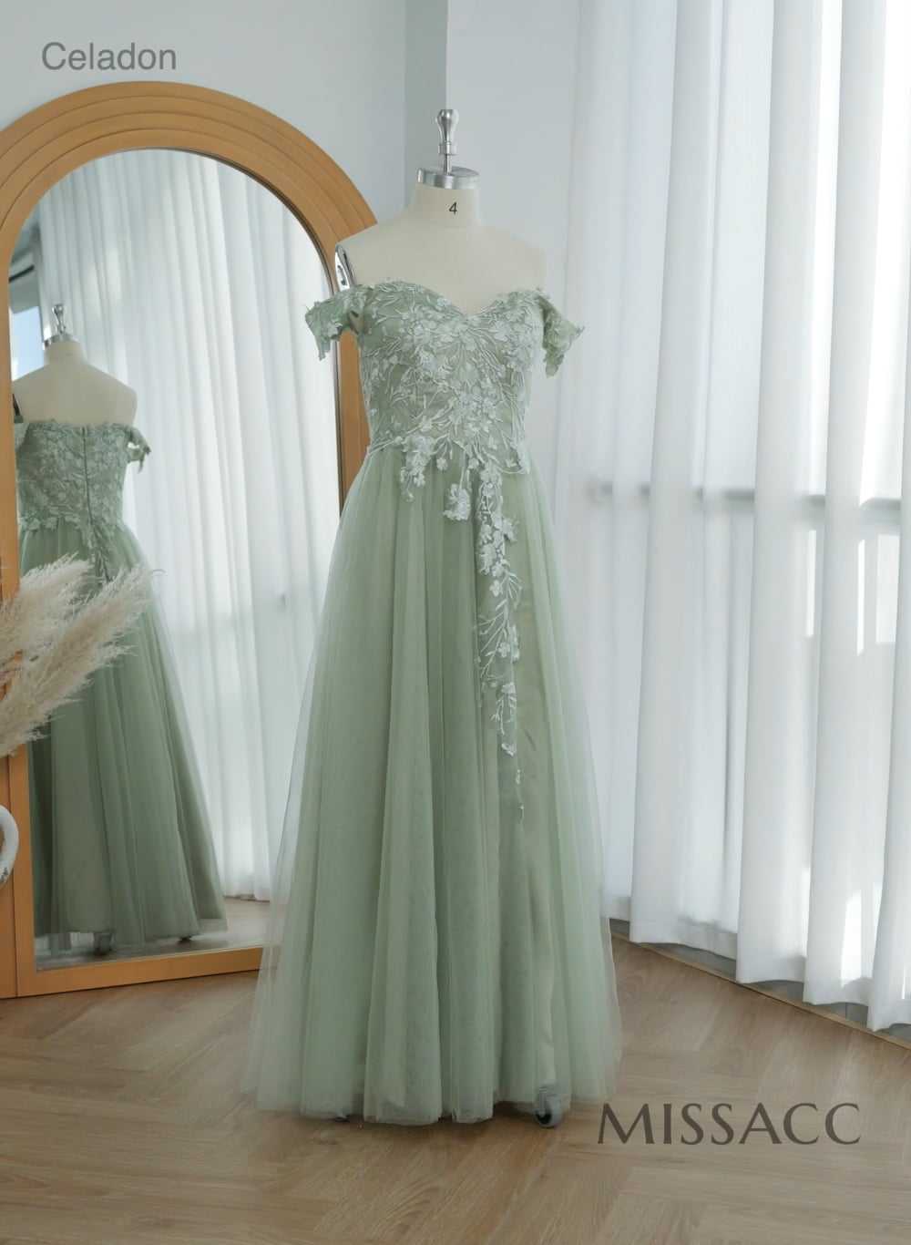 A-Line Off-The-Shoulder Lace/Tulle Prom Dresses With Split Front