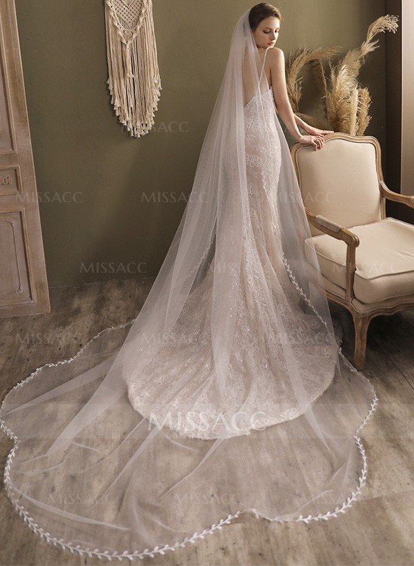 Lace Applique Edge One-Tier Waltz Bridal Veils