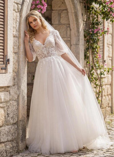 A-Line V-Neck 1/2 Sleeves Lace/Tulle Wedding Dresses With Sequins/Appliques Lace