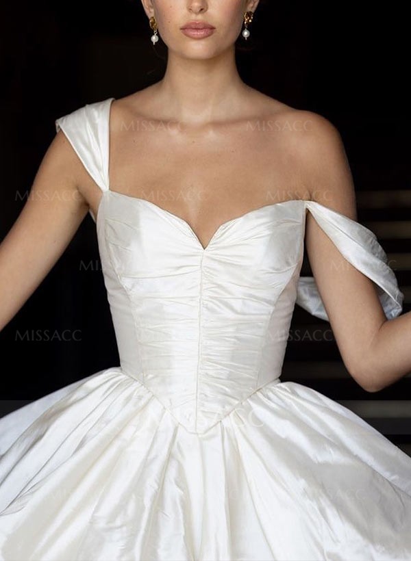 A-Line Sweetheart Sleeveless Court Train Taffeta Wedding Dresses