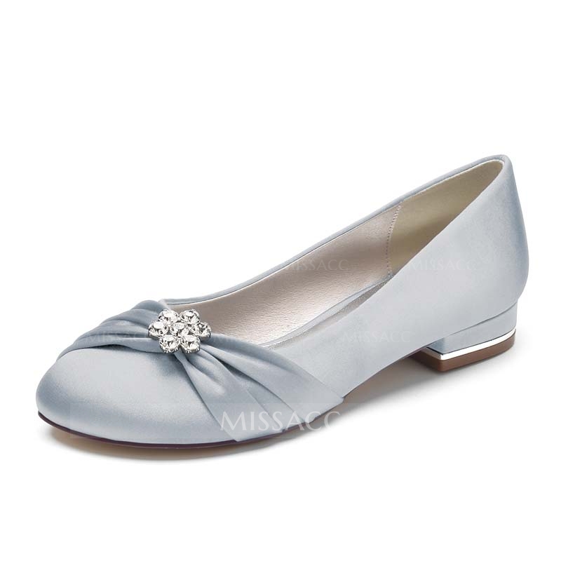 Round Toe Low Heel Silk Like Satin Wedding Shoes With Bowknot