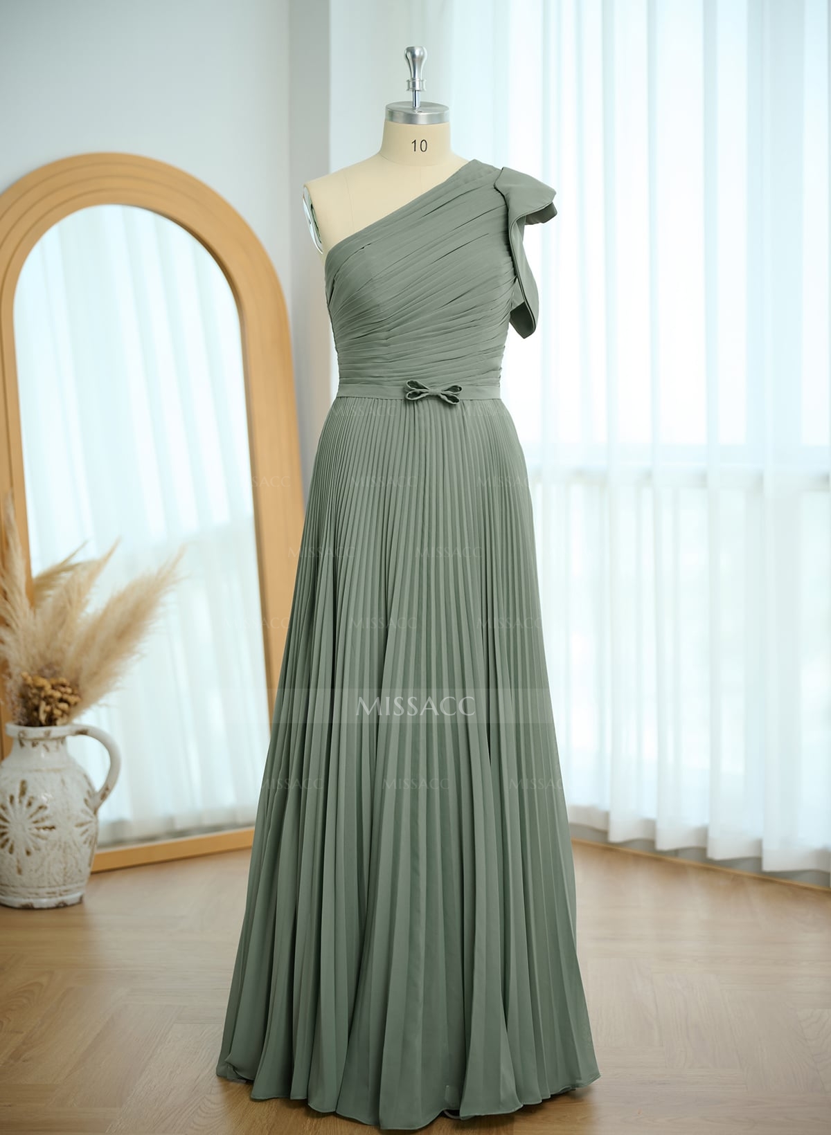 A-Line One-Shoulder Sleeveless Chiffon Bridesmaid Dresses With Pleated