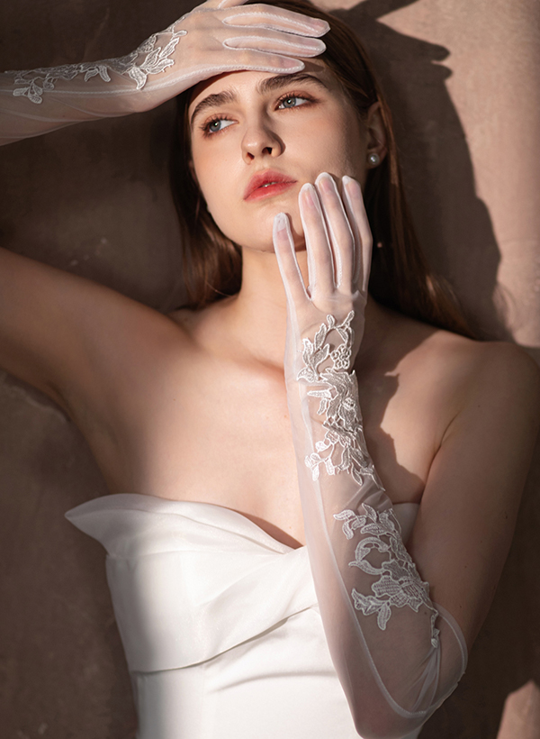 Fingertips Opera Length Tulle Bridal Gloves With Lace