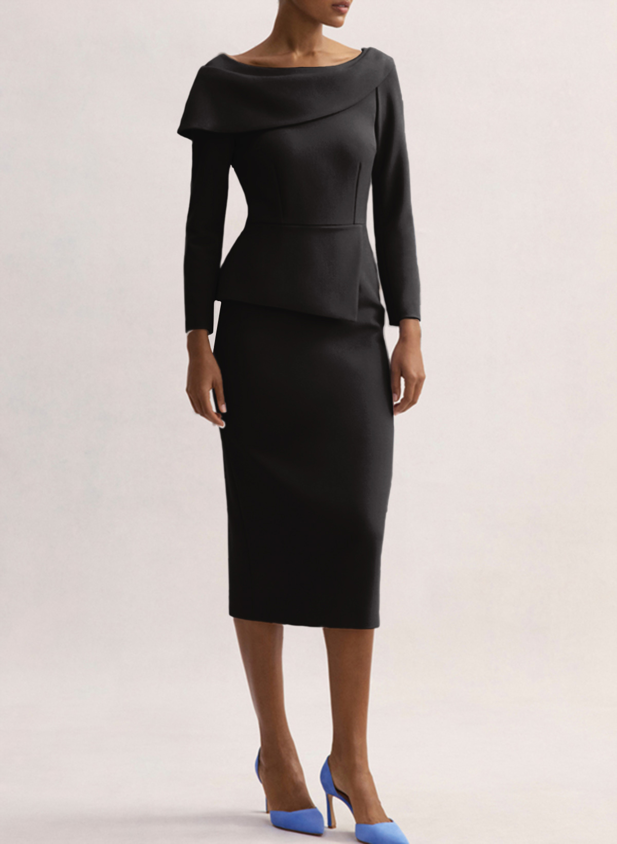 Sheath/Column Scoop Neck Long Sleeves Elastic Satin Cocktail Dresses