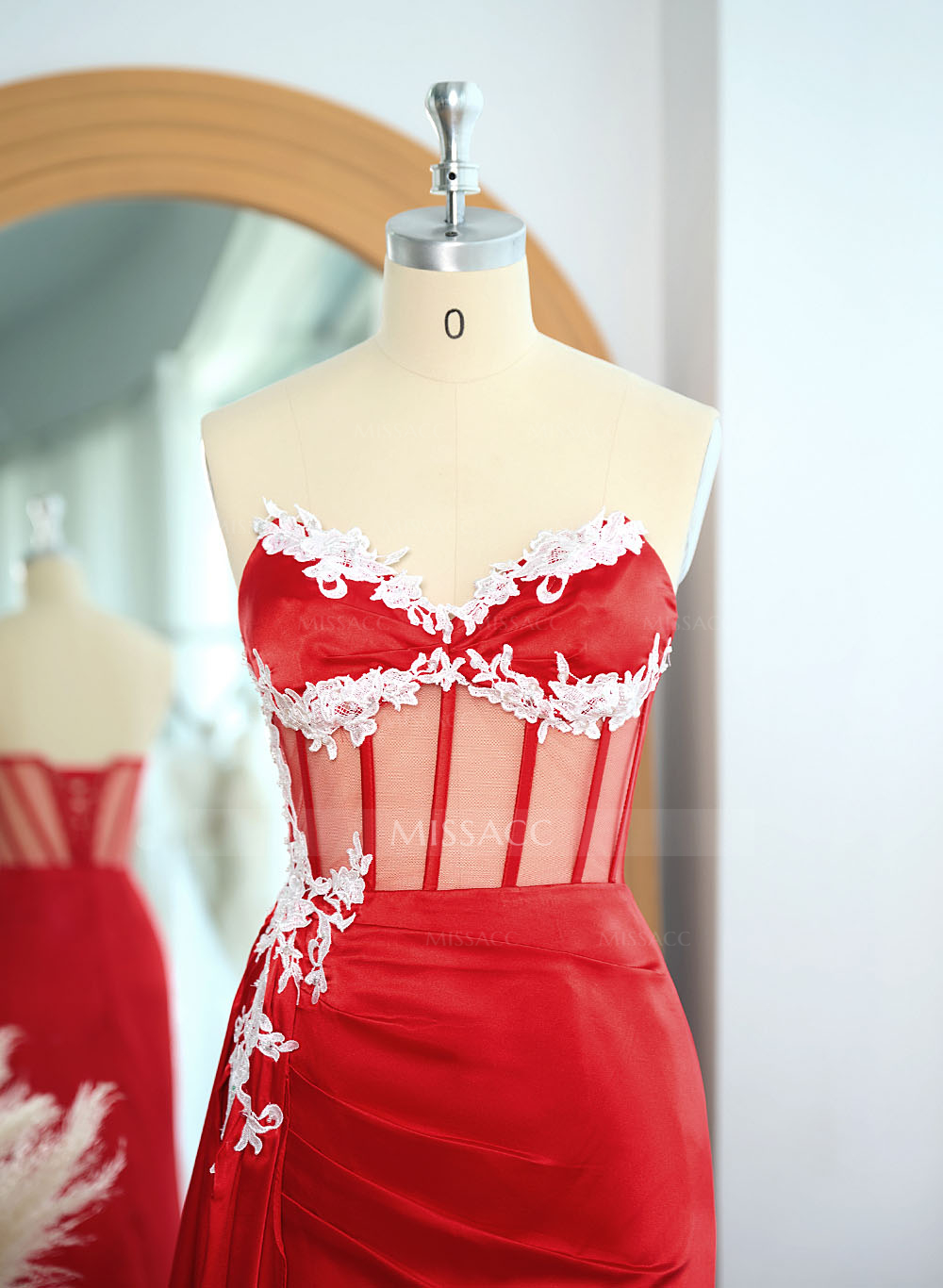 Sheath/Column Sweetheart Silk Like Satin Prom Dresses With High Split