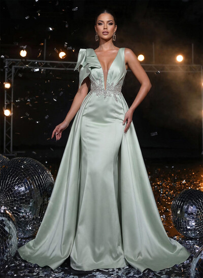 Sheath/Column V-Neck Sleeveless Sweep Train Satin Prom Dresses With Sequins