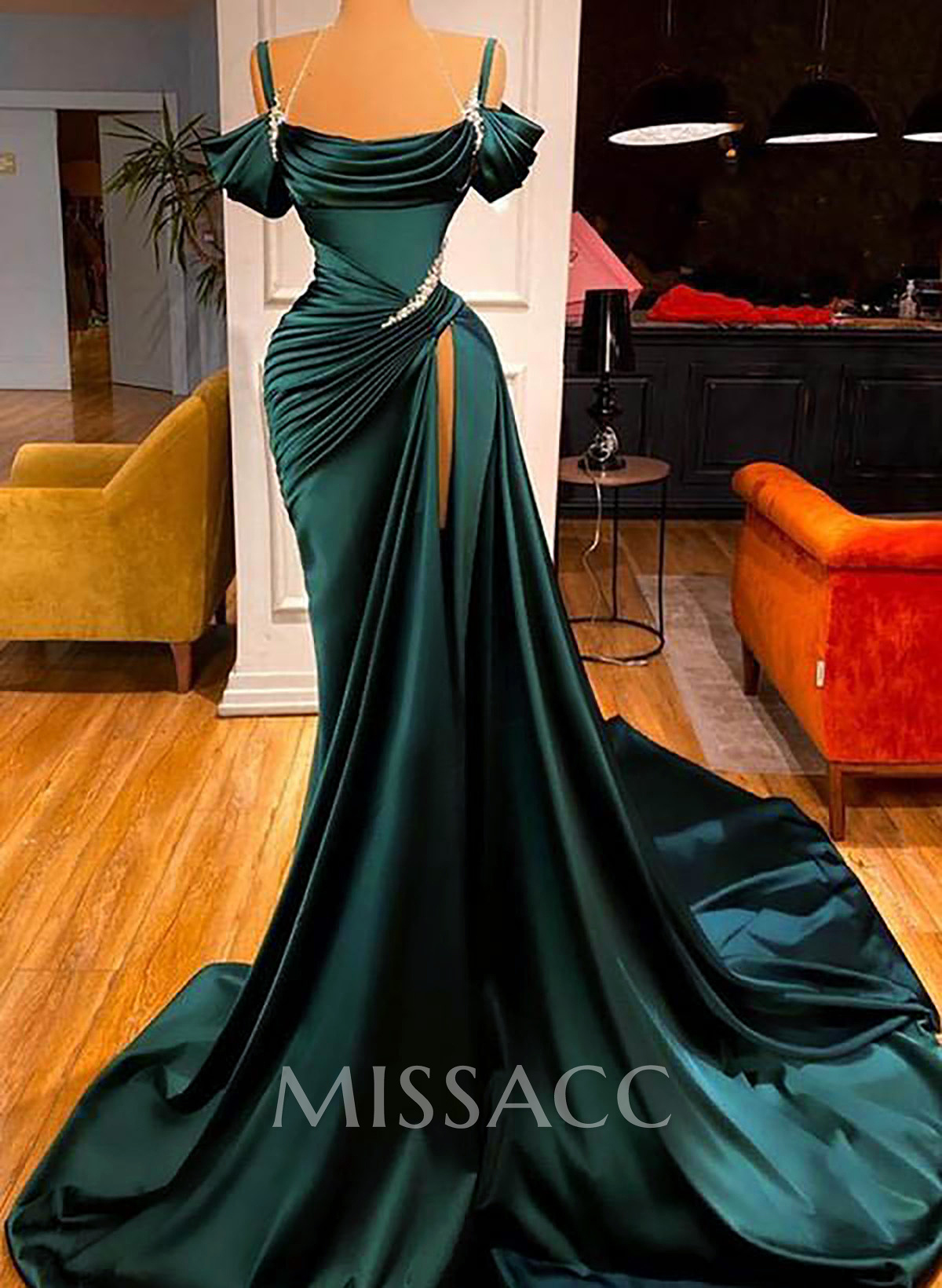 Trumpet/Mermaid Cowl Neck Charmeuse Prom Dresses With Split Front/Beading