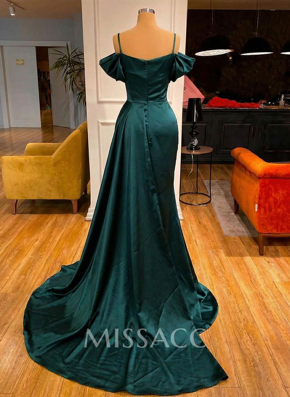 Trumpet/Mermaid Cowl Neck Charmeuse Prom Dresses With Split Front/Beading