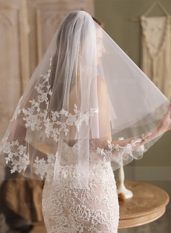 Lace Applique Edge Two-Tier Elbow Bridal Veils