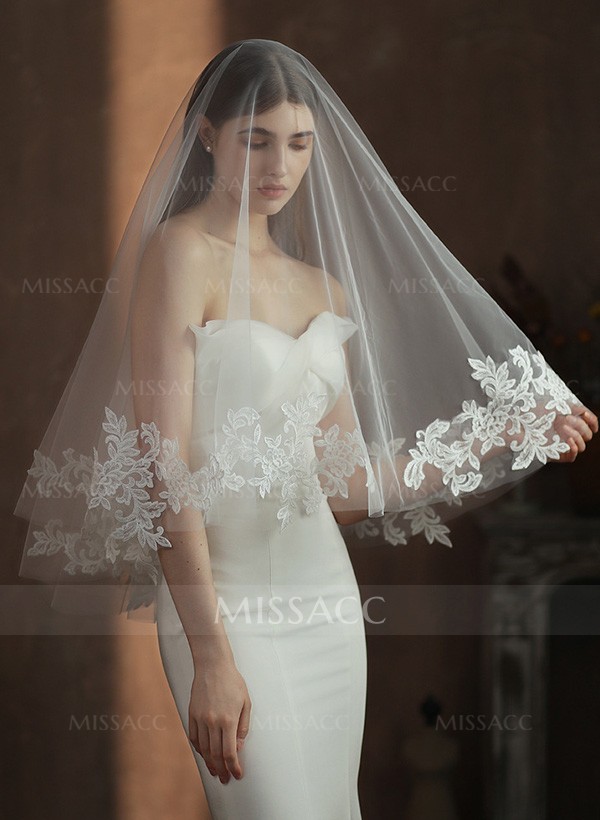 Lace Applique Edge Two-Tier Elbow Bridal Veils