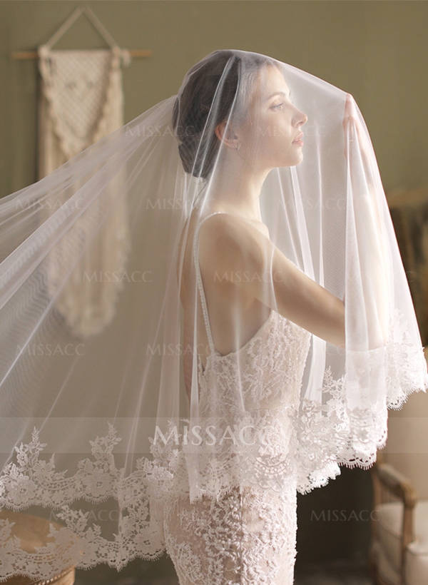 Lace Applique Edge Two-Tier Fingertip Bridal Veils