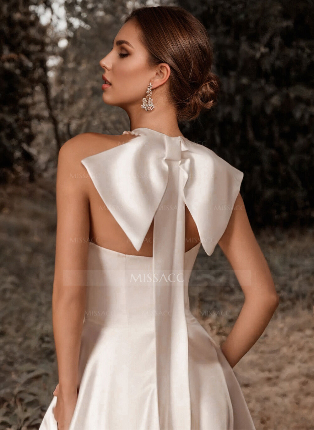 A-Line Halter Sleeveless Sweep Train Satin Wedding Dresses With Bow(s)