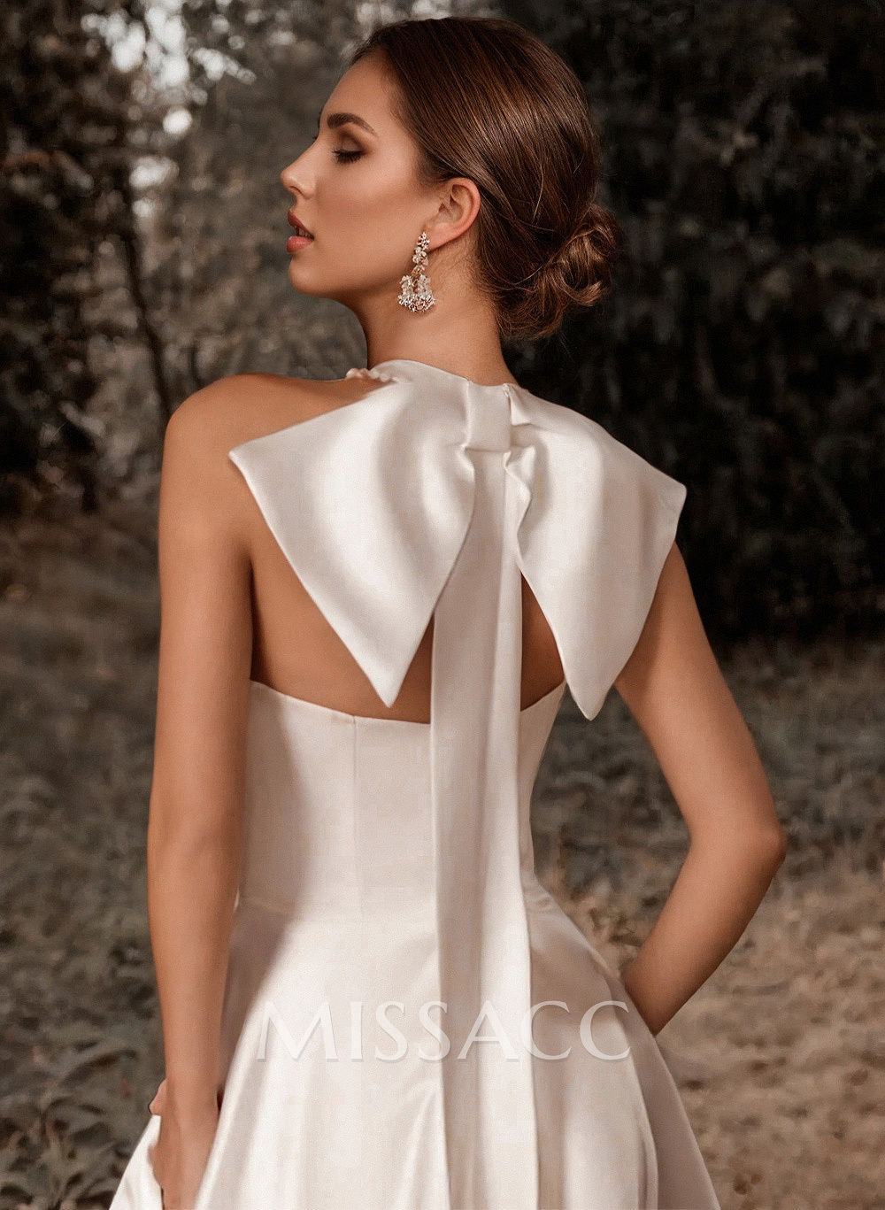 A-Line Halter Sleeveless Sweep Train Satin Wedding Dresses With Bow(s)