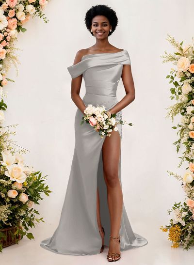 Sheath/Column Asymmetrical Sleeveless Satin Bridesmaid Dresses With Split Front
