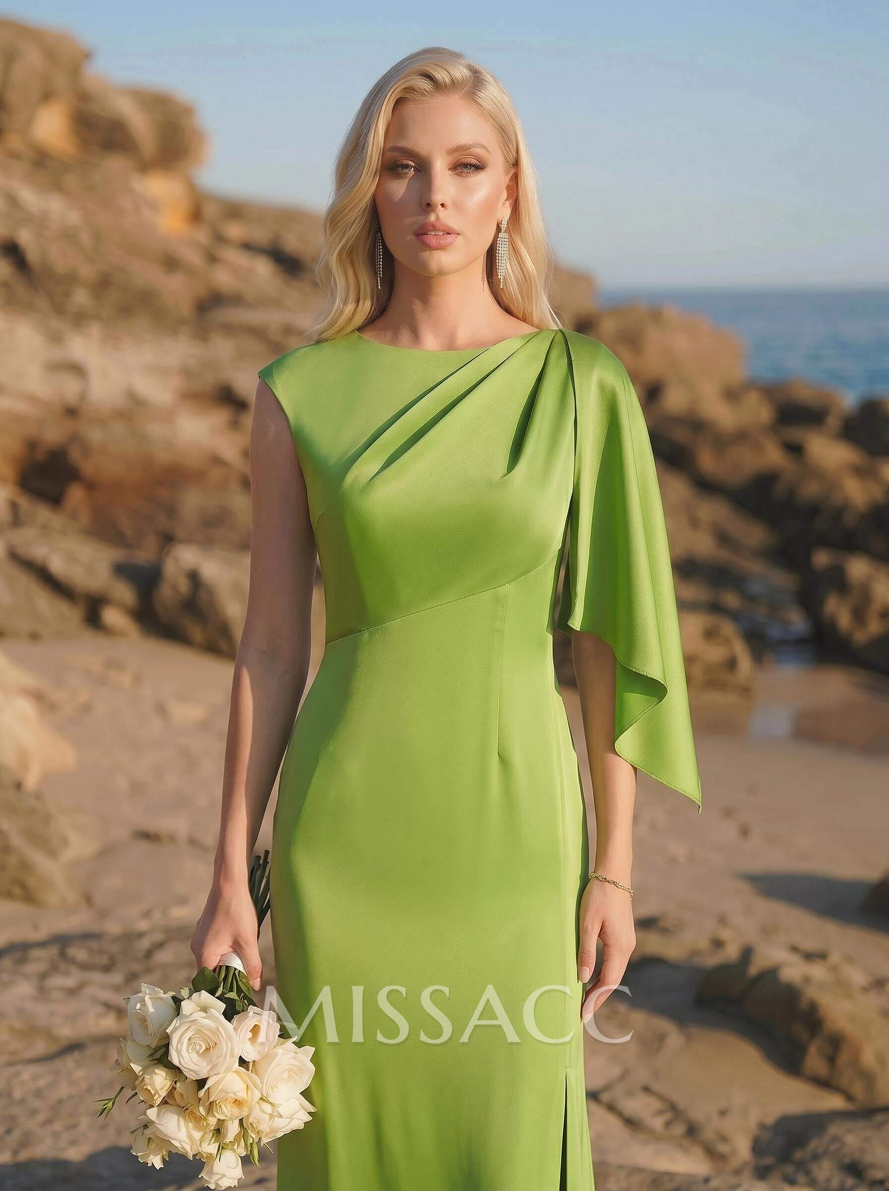 Sheath/Column Scoop Neck Silk Like Satin Bridesmaid Dresses With Split Front