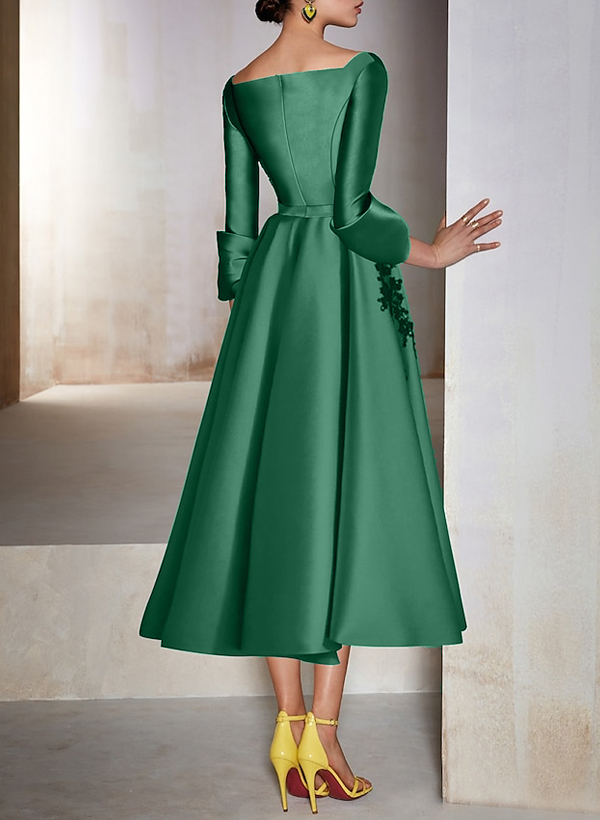 A-Line V-Neck 3/4 Sleeves Tea-Length Satin Cocktail Dresses With Lace