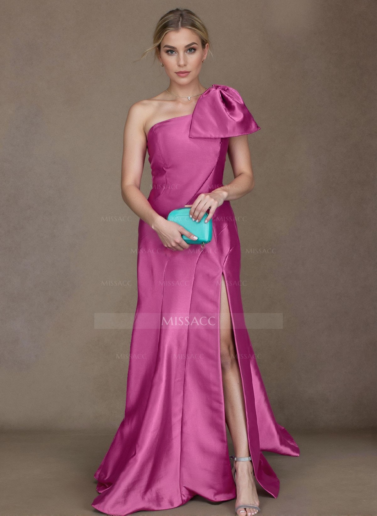 A-Line One-Shoulder Satin Mother Of The Bride Dresses With Bow(s)/High Split