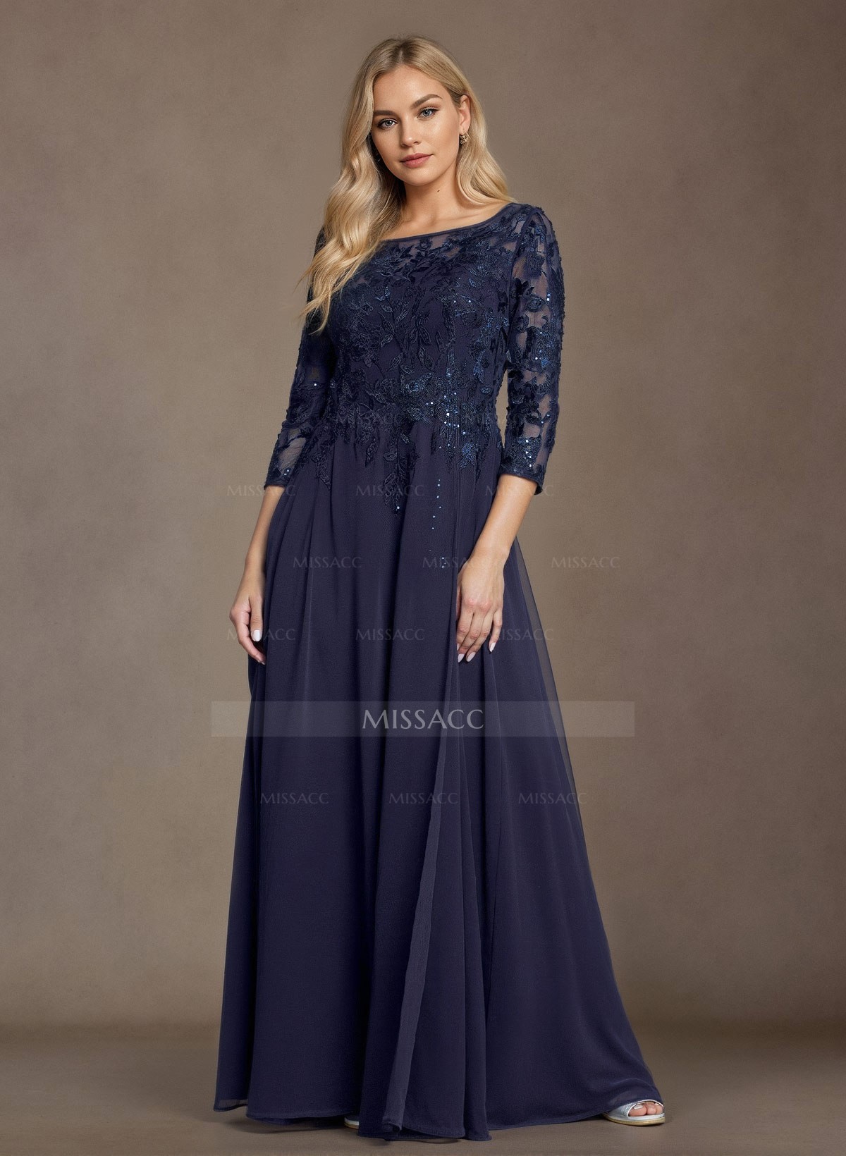 A-Line Scoop Neck 3/4 Sleeves Chiffon Mother Of The Bride Dresses With Lace