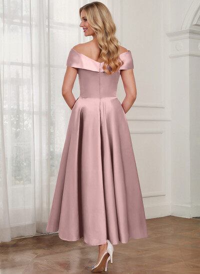 A-Line Off-The-Shoulder Satin Mother Of The Bride Dresses With Bow(s)