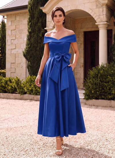 A-Line Off-The-Shoulder Satin Mother Of The Bride Dresses With Bow(s)