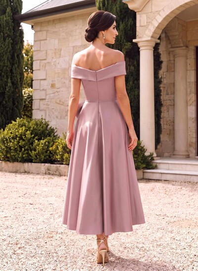 A-Line Off-The-Shoulder Satin Mother Of The Bride Dresses With Bow(s)