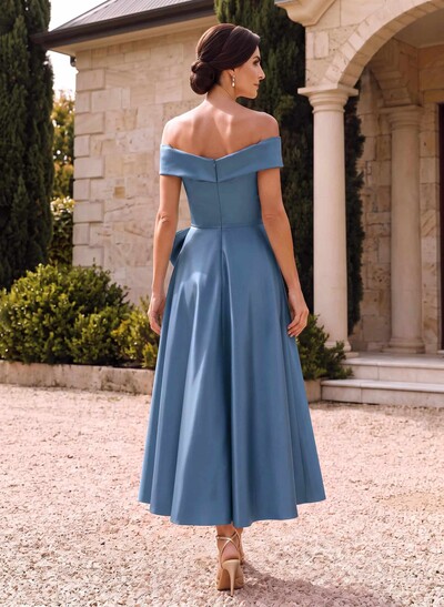 A-Line Off-The-Shoulder Satin Mother Of The Bride Dresses With Bow(s)