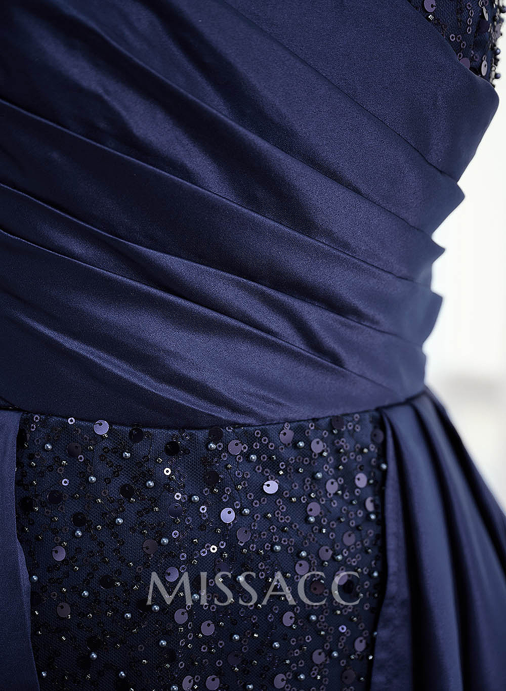 Sheath/Column Asymmetrical Sleeveless Sequined Prom Dresses With Ruffle