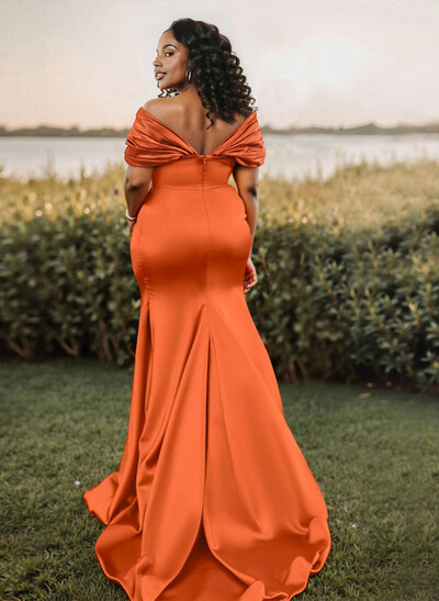 Trumpet/Mermaid Off-The-Shoulder Sleeveless Satin Bridesmaid Dresses