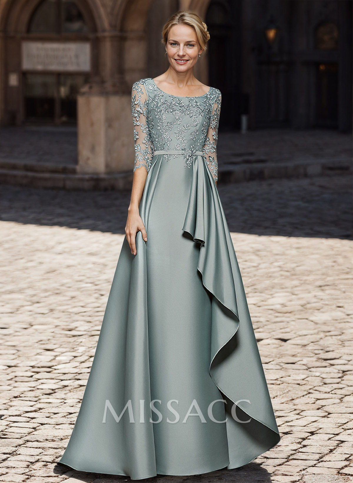 Satin Mother Of The Bride Dresses With Ruffle/Appliques Lace