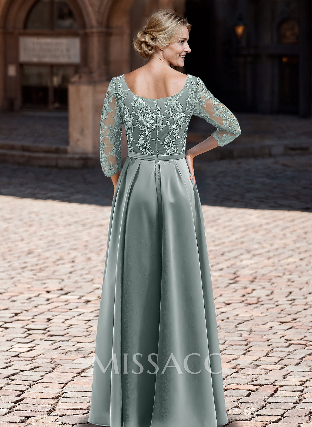 Satin Mother Of The Bride Dresses With Ruffle/Appliques Lace