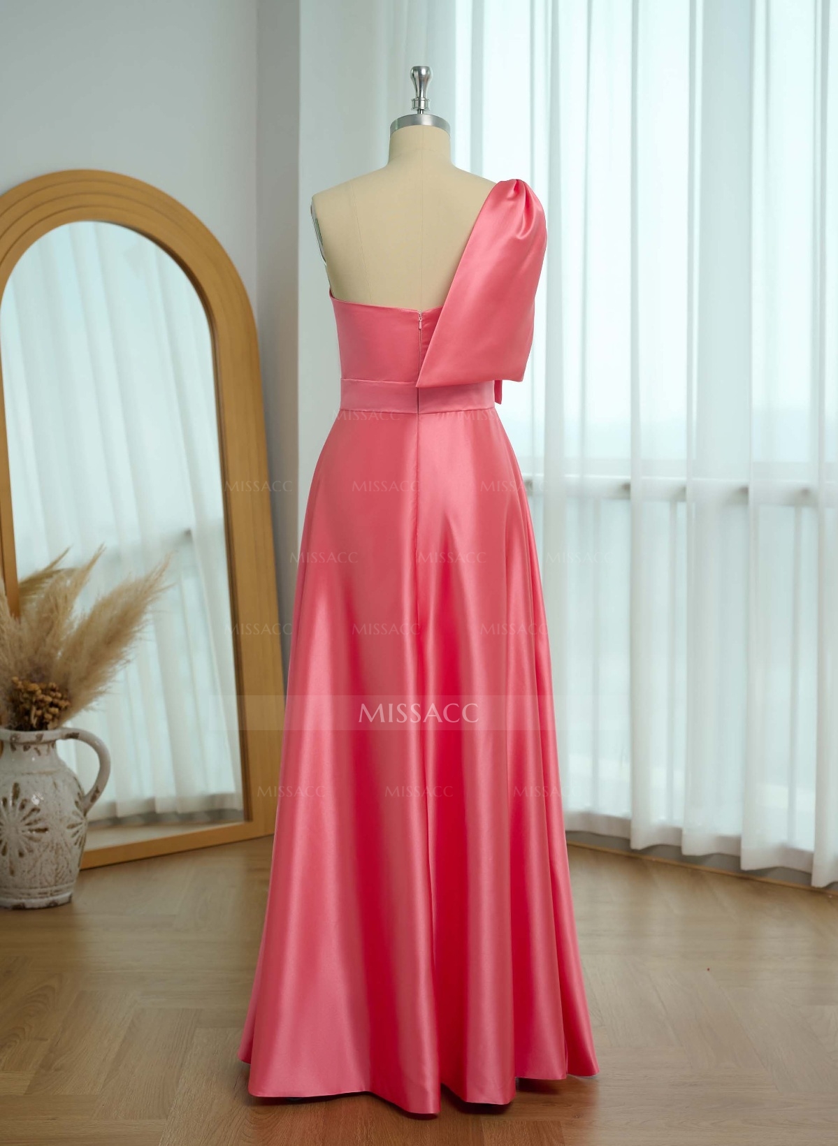 A-Line One-Shoulder Satin Mother Of The Bride Dresses With Bow(s)/High Split