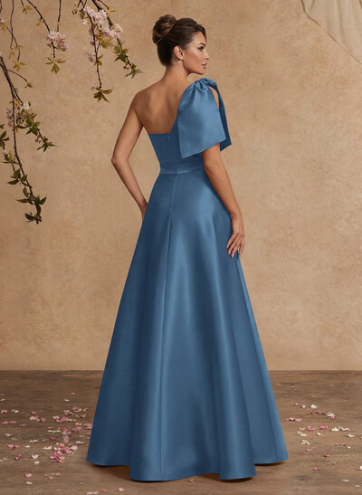 A-Line One-Shoulder Satin Mother Of The Bride Dresses With Bow(s)/High Split
