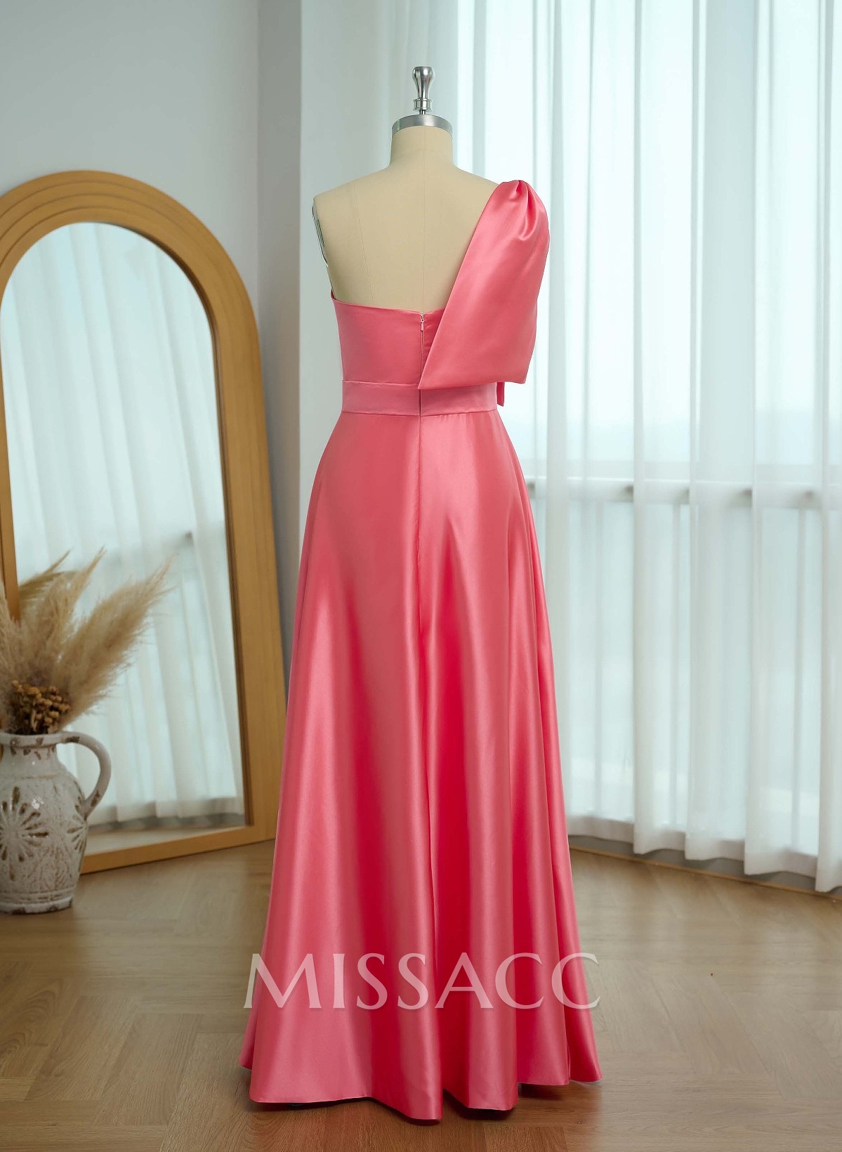 A-Line One-Shoulder Satin Mother Of The Bride Dresses With Bow(s)/High Split