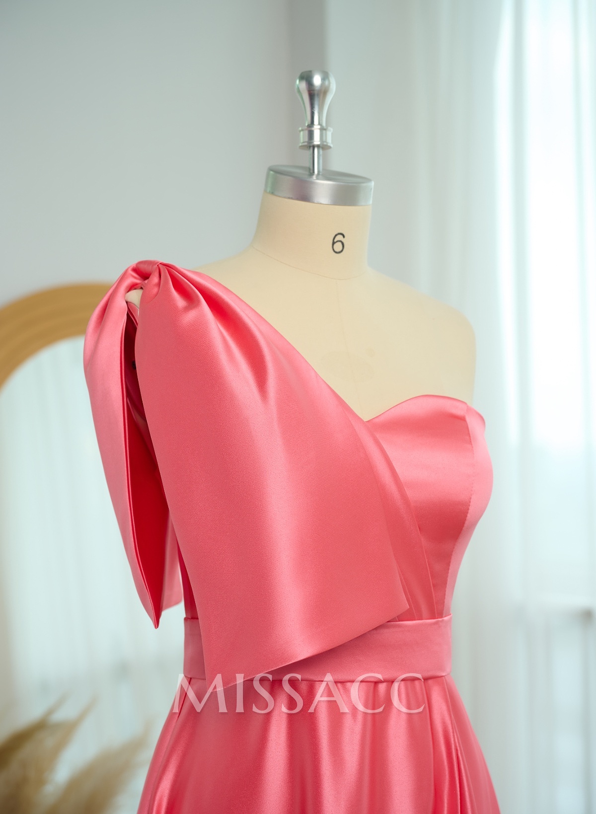 A-Line One-Shoulder Satin Mother Of The Bride Dresses With Bow(s)/High Split