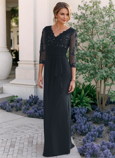 Sheath/Column V-Neck Chiffon Mother Of The Bride Dresses With Ruffle/Lace