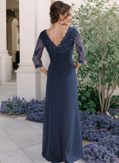 Sheath/Column V-Neck Chiffon Mother Of The Bride Dresses With Ruffle/Lace