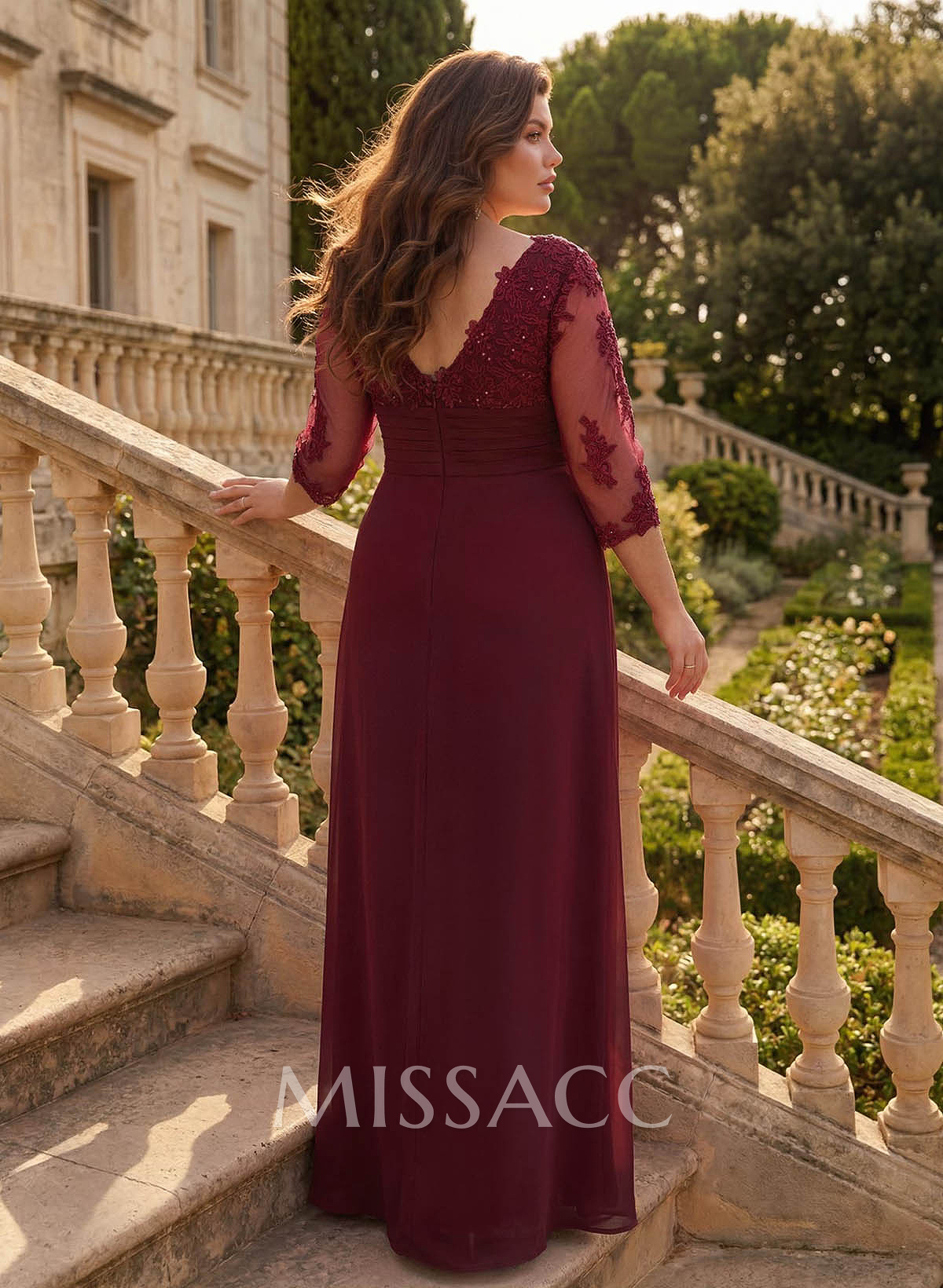 Sheath/Column V-Neck Chiffon Mother Of The Bride Dresses With Ruffle/Lace