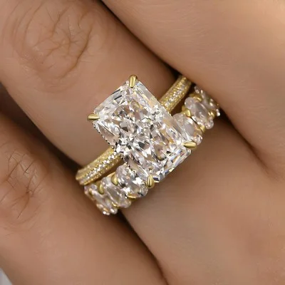 Luxury Elongated Radiant Cut Bridal Ring Set