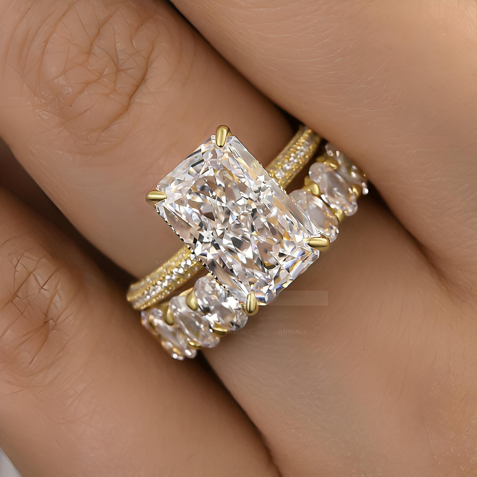 Luxurious Elongated Radiant Cut Wedding Ring Set