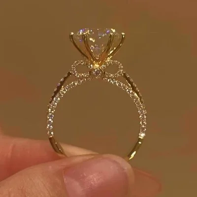 Moissanite Bow Base Design 2.0 Carat Engagement Ring