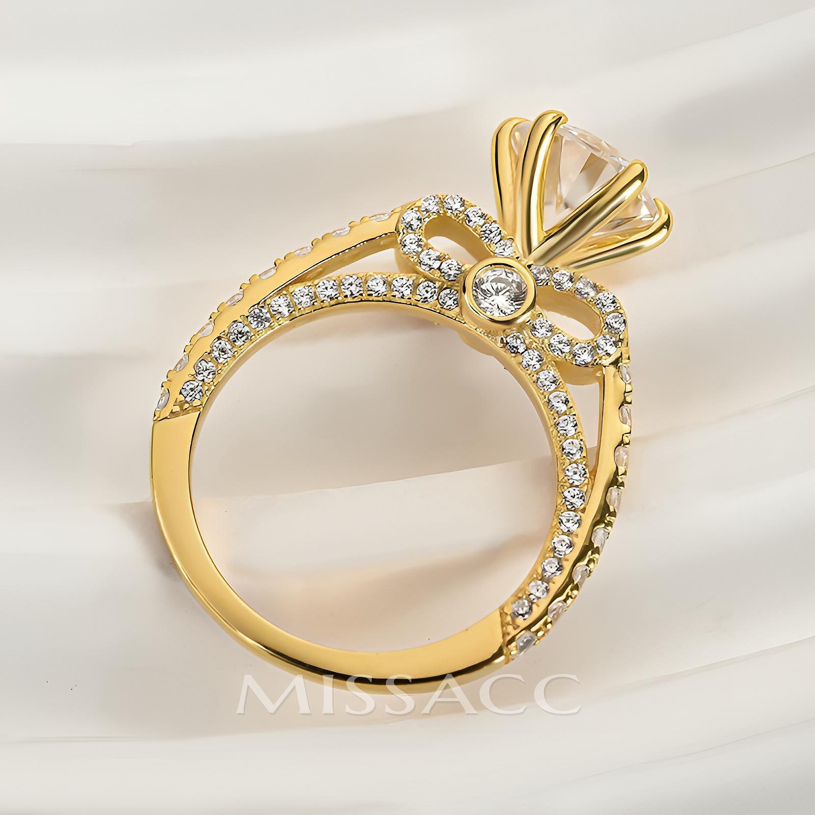Moissanite Bow Base Design 2.0 Carat Engagement Ring Moissanite Bow Base Design 2.0 Carat Engagement Ring